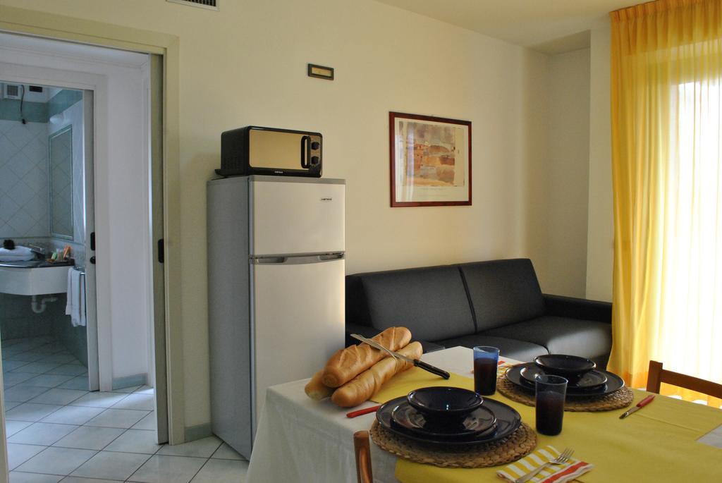Residence Villa Dei Pini Rimini Exterior photo